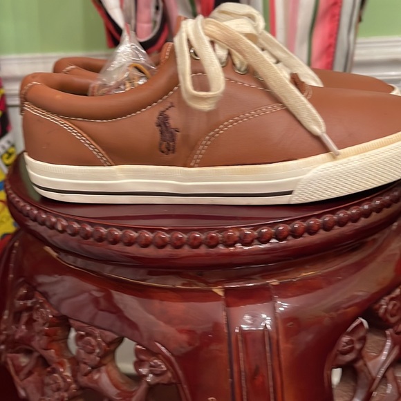 Polo by Ralph Lauren brown leather textured. Pre owned some flaws. - Picture 2 of 11